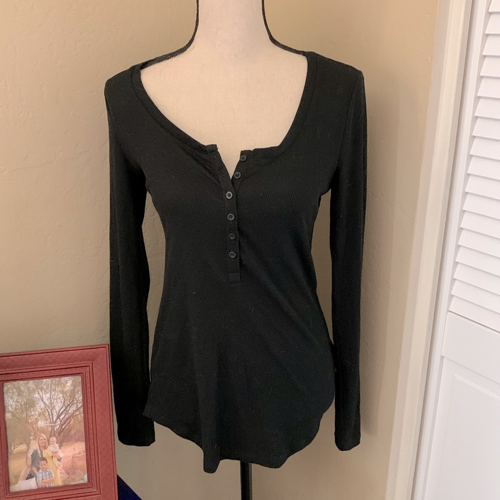 Old Navy Black Henley S